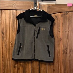 Mountain HardWear men’s fleece wind stopper vest